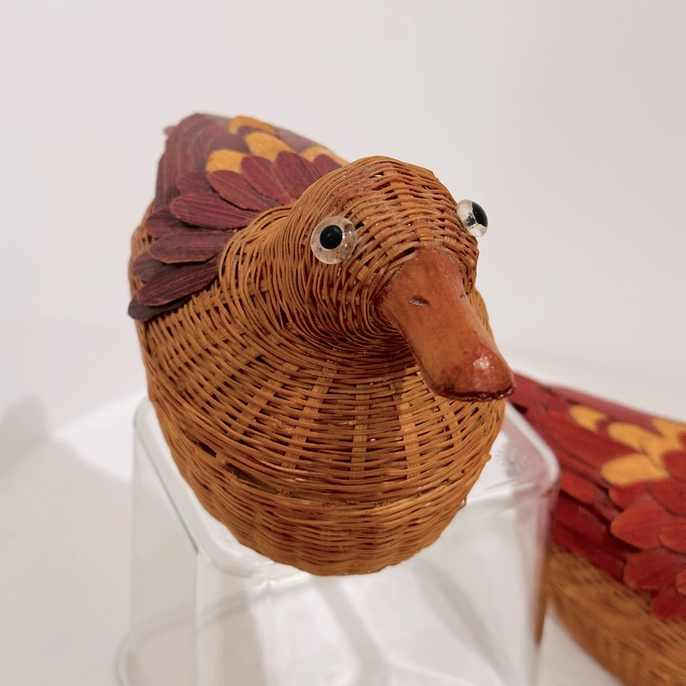 Vintage Woven Rattan Wicker Little Basket Duck Farmhouse Brown (05000) - Picture 7 of 11